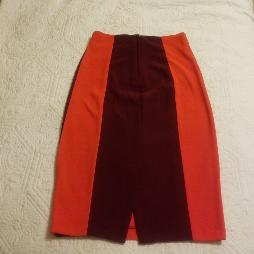 Clothes - Picture 2 of 3